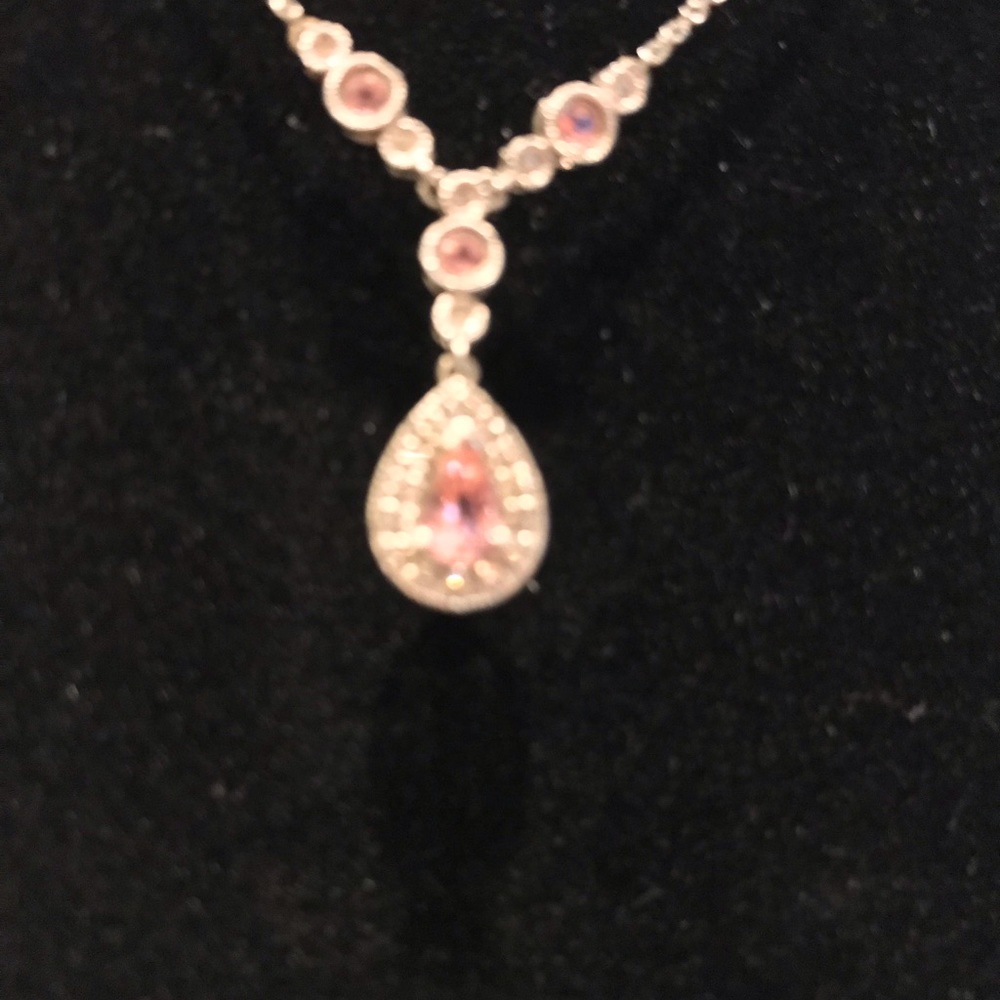 Ladies Necklace - Picture 3 of 5